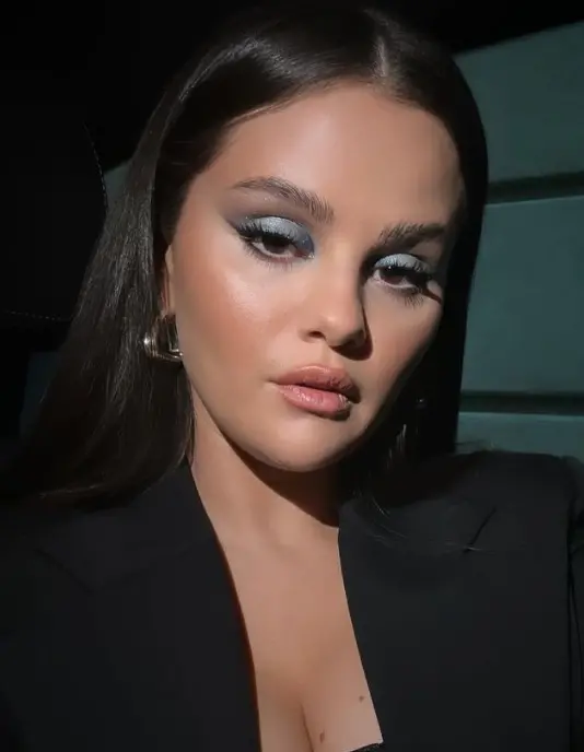 Imagem da notícia: Selena Gomez anuncia saída das redes sociais após cobrança por opinião sobre guerra