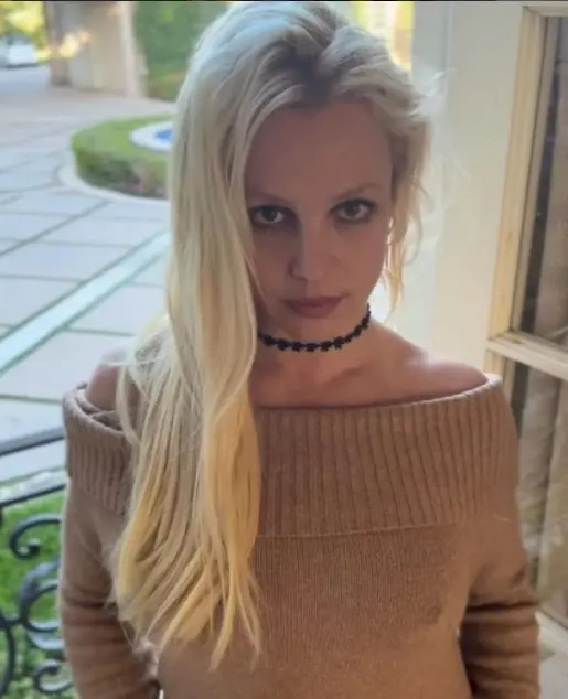 Imagem da notícia: Biografia de Britney Spears pode ganhar volume 2 em 2024