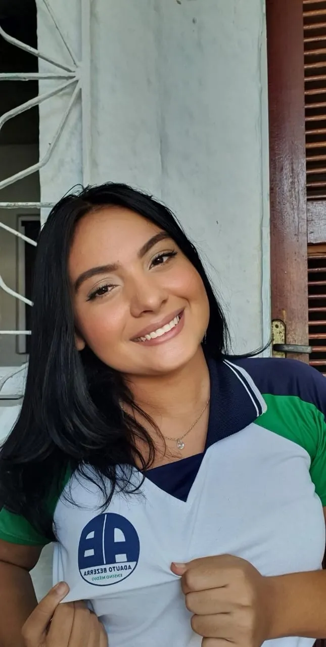 Maria Clara vai prestar o vestibular para ingressar no curso de Enfermagem