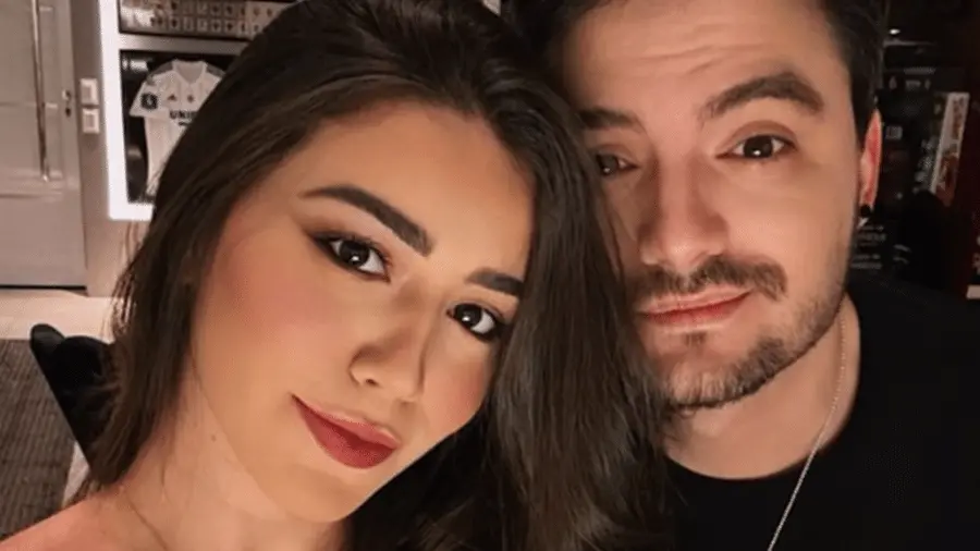 Imagem da notícia: Felipe Neto posta primeira foto ao lado da namorada; saiba quem é Juliane Carvalho