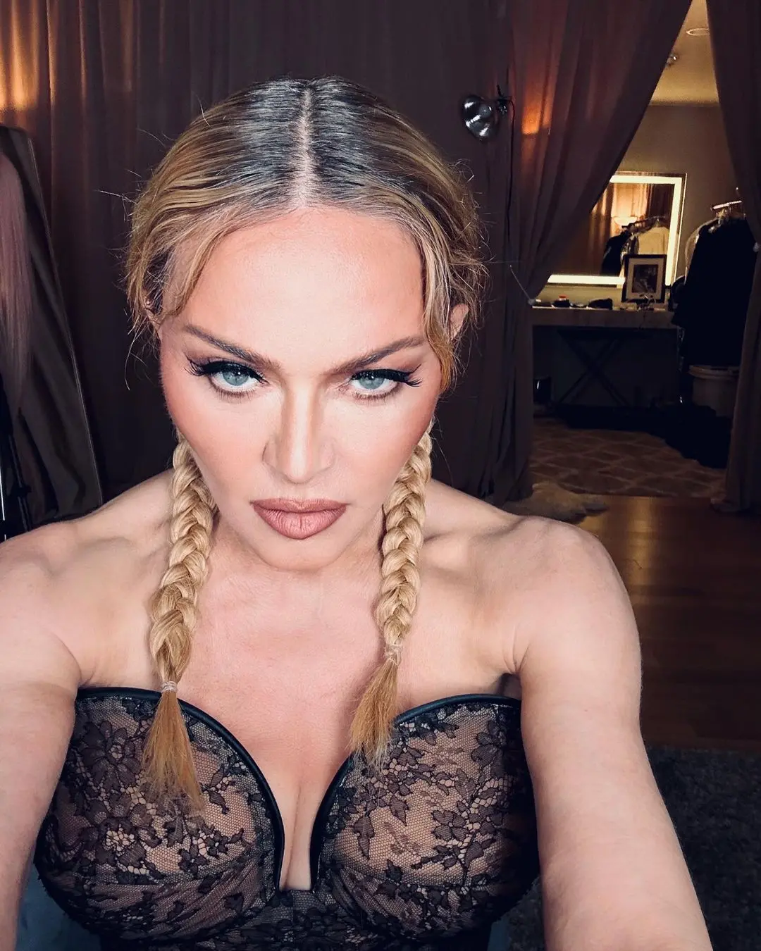 Imagem da notícia: Madonna é chamada de ‘gostosa’ durante show em Lisboa e responde: ‘Deve ter sido um brasileiro’