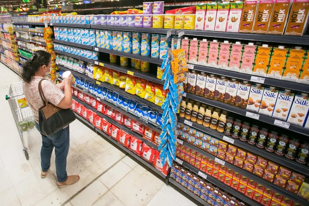 Imagem da notícia: Com Reforma Tributária, preços dos produtos vão cair? Entenda mudanças