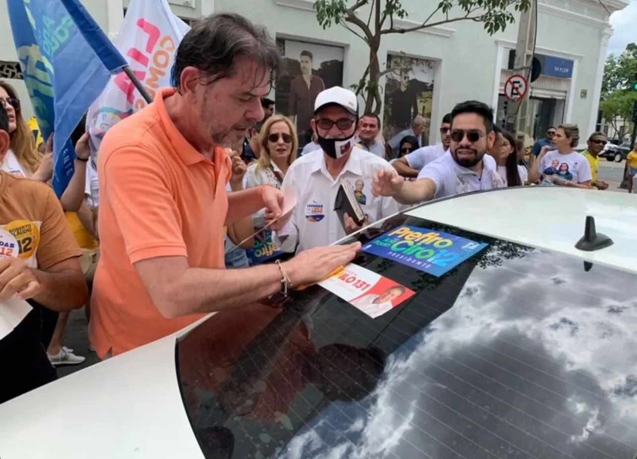 Imagem da notícia: Diante da crise no PDT do Ceará, como fica o futuro partidário de Cid Gomes