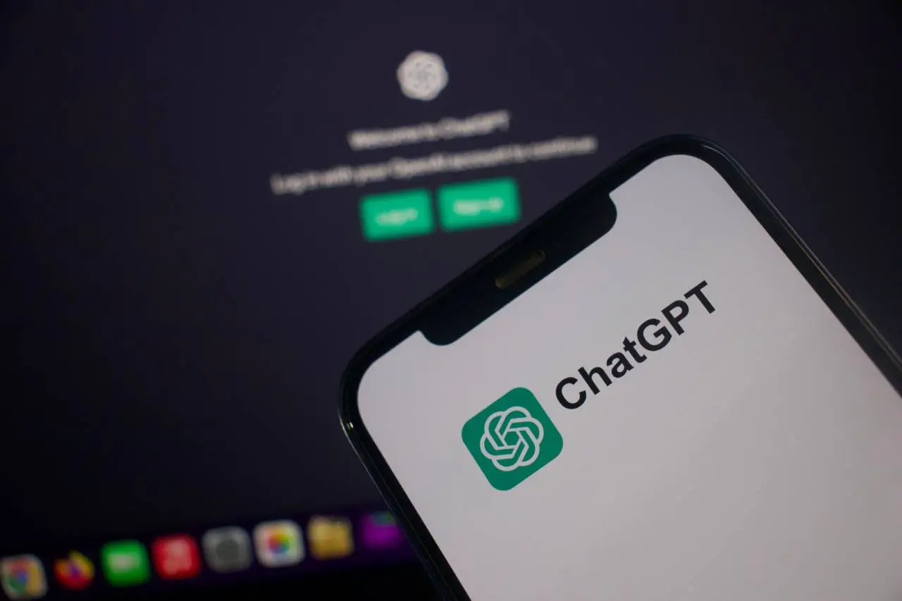 Imagem da notícia Serviços da Cloudfare, como ChatGPT, apresentam instabilidade nesta terça-feira (18)