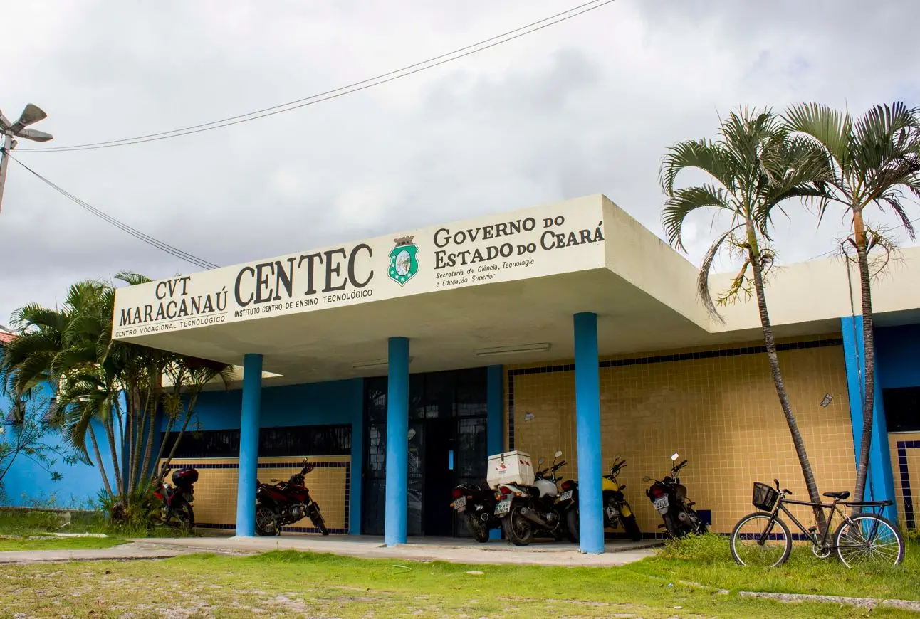 Imagem da notícia: Centec e Secitece ofertam 1.113 vagas em cursos profissionalizantes em 20 cidades; confira