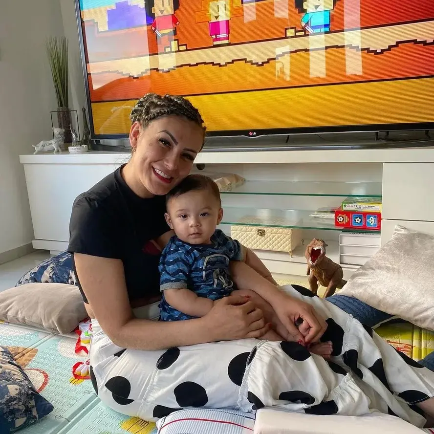 Imagem da notícia: Andressa Urach esclarece por que perdeu a guarda do filho e se paga pensão alimentícia