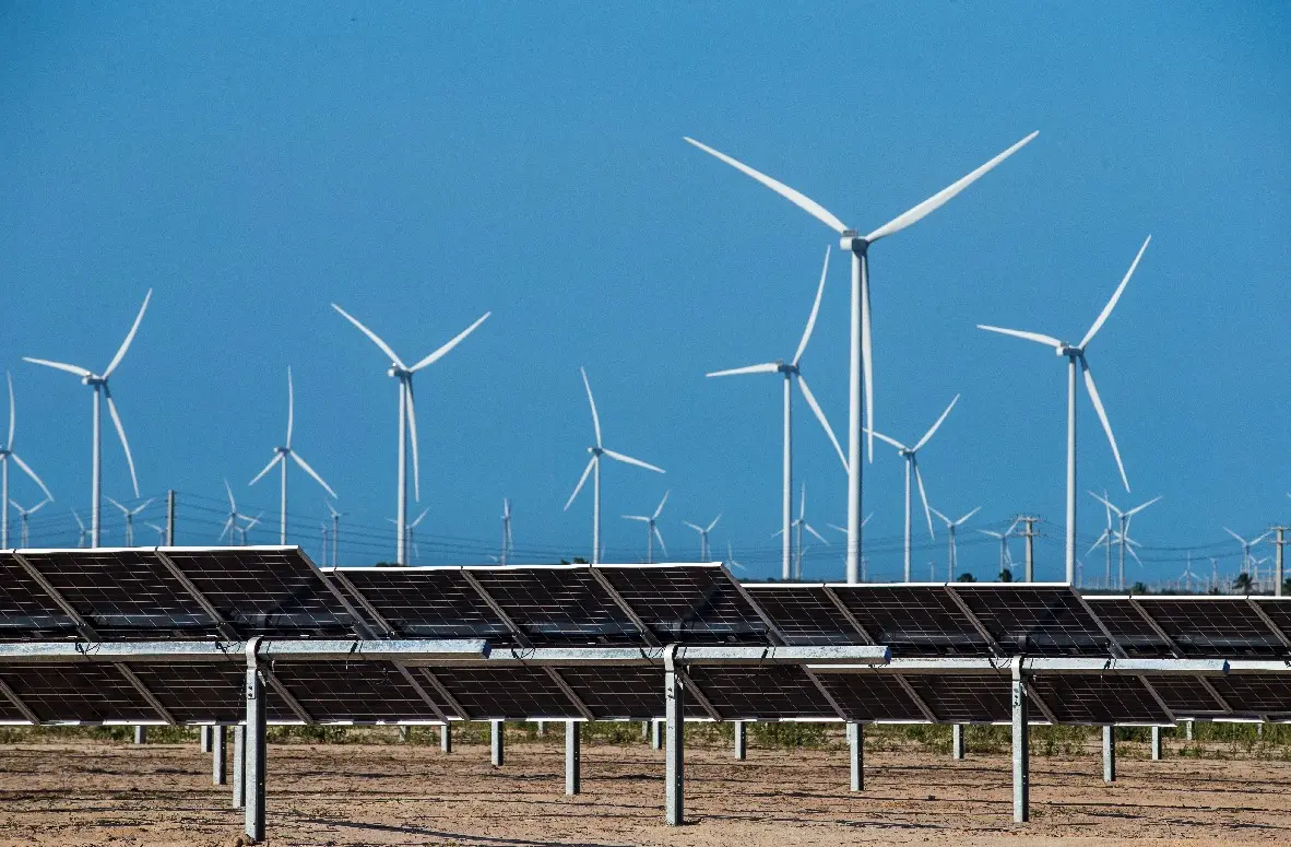 Imagem da notícia: Governo do Ceará quer isenção de imposto para energia usada em produção de hidrogênio verde na ZPE