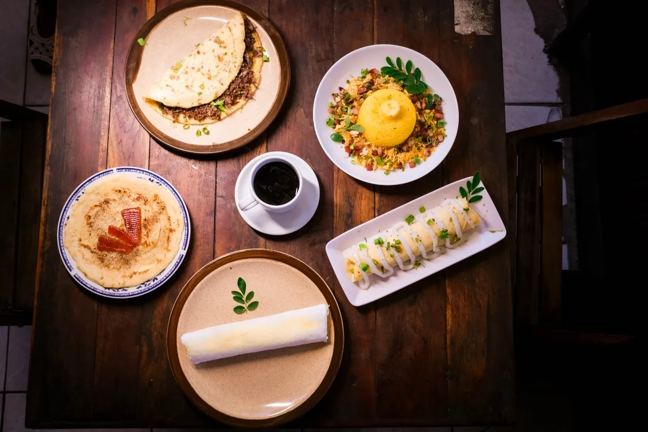 Acompanhamentos para todos os gostos marcam o cardápio do Na Taipa