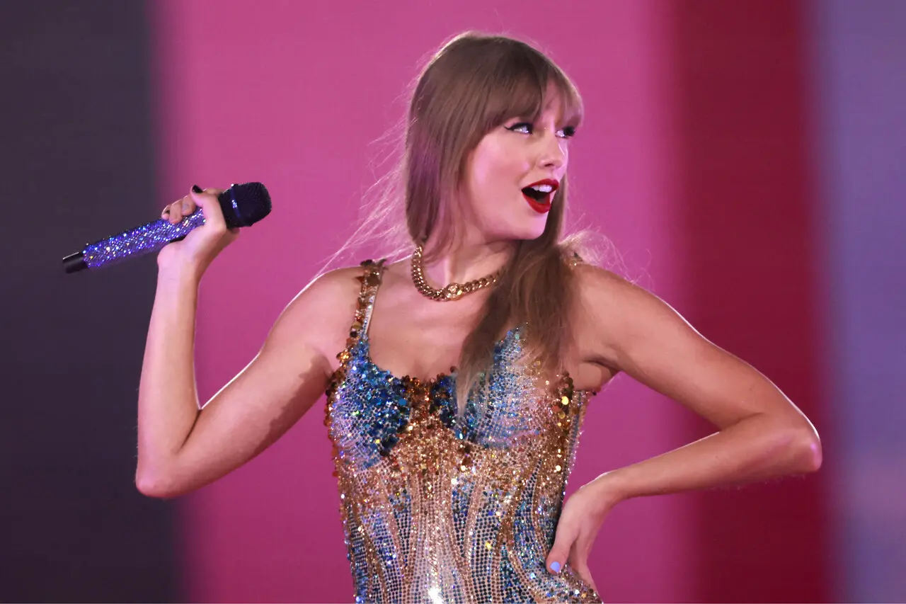 Imagem da notícia: Taylor Swift desabafou com namorado por mais de 30 minutos após show no Rio, diz site
