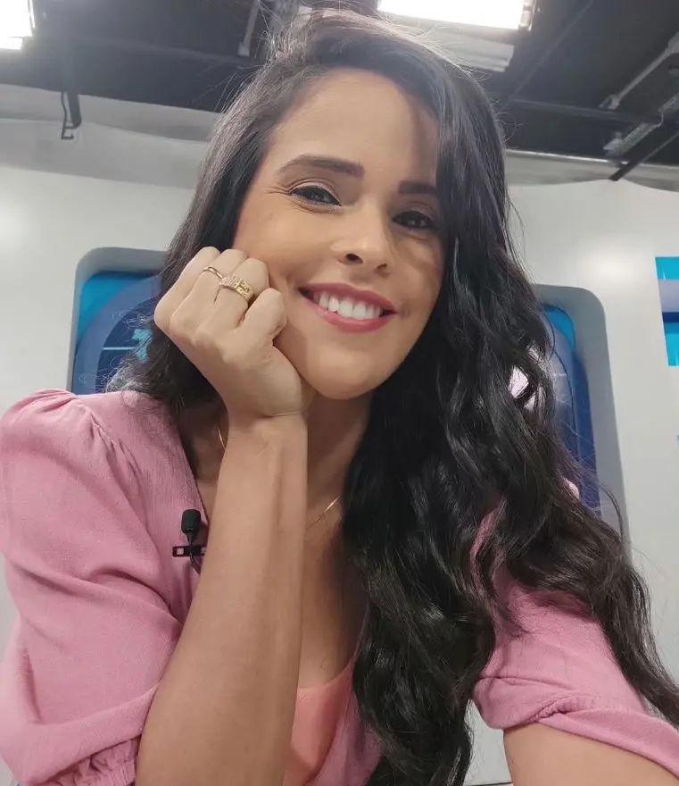 Imagem da notícia: Jornalista da Canção Nova que morreu grávida completou oito anos de casamento na véspera da morte