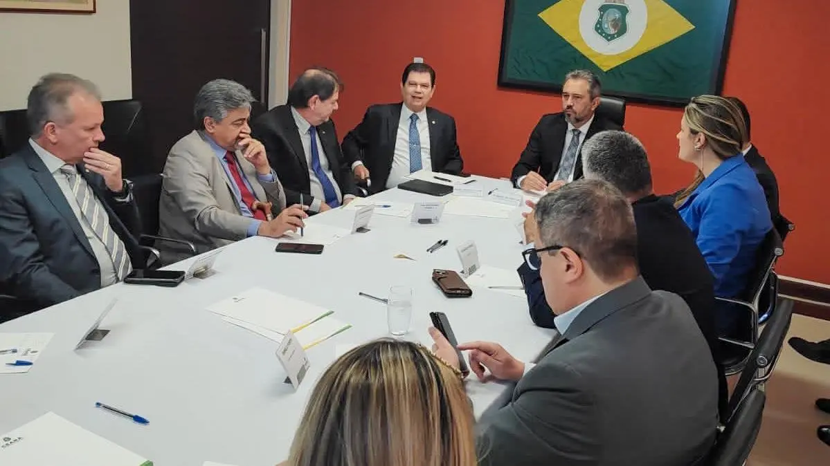 Imagem da notícia: Bancada cearense vai indicar emendas até quarta (29); ajuda ao Estado e fundo eleitoral são impasses
