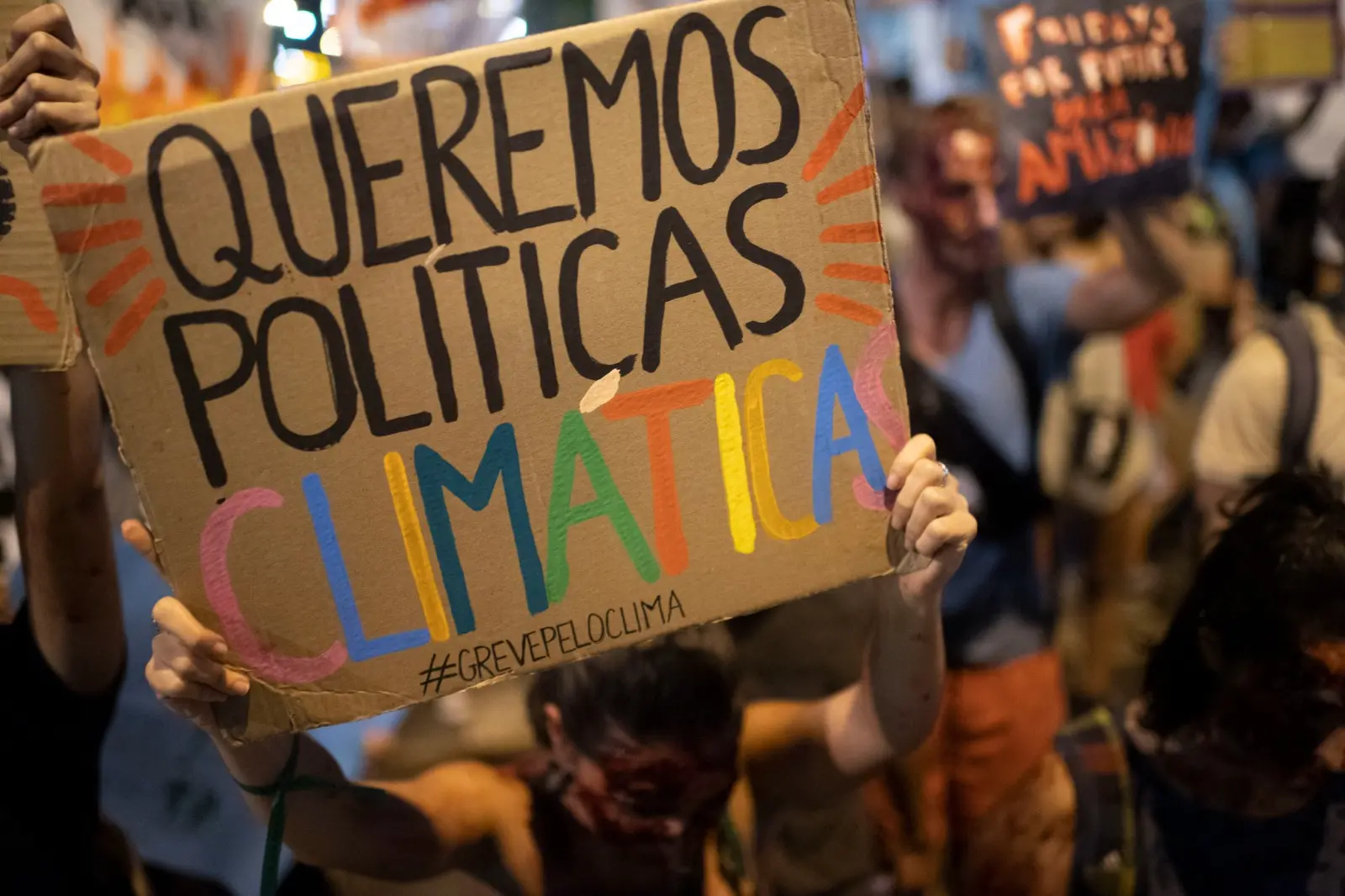 Imagem da notícia: Emergência climática: o que políticos têm proposto para lidar com essa crise no Ceará e no Brasil