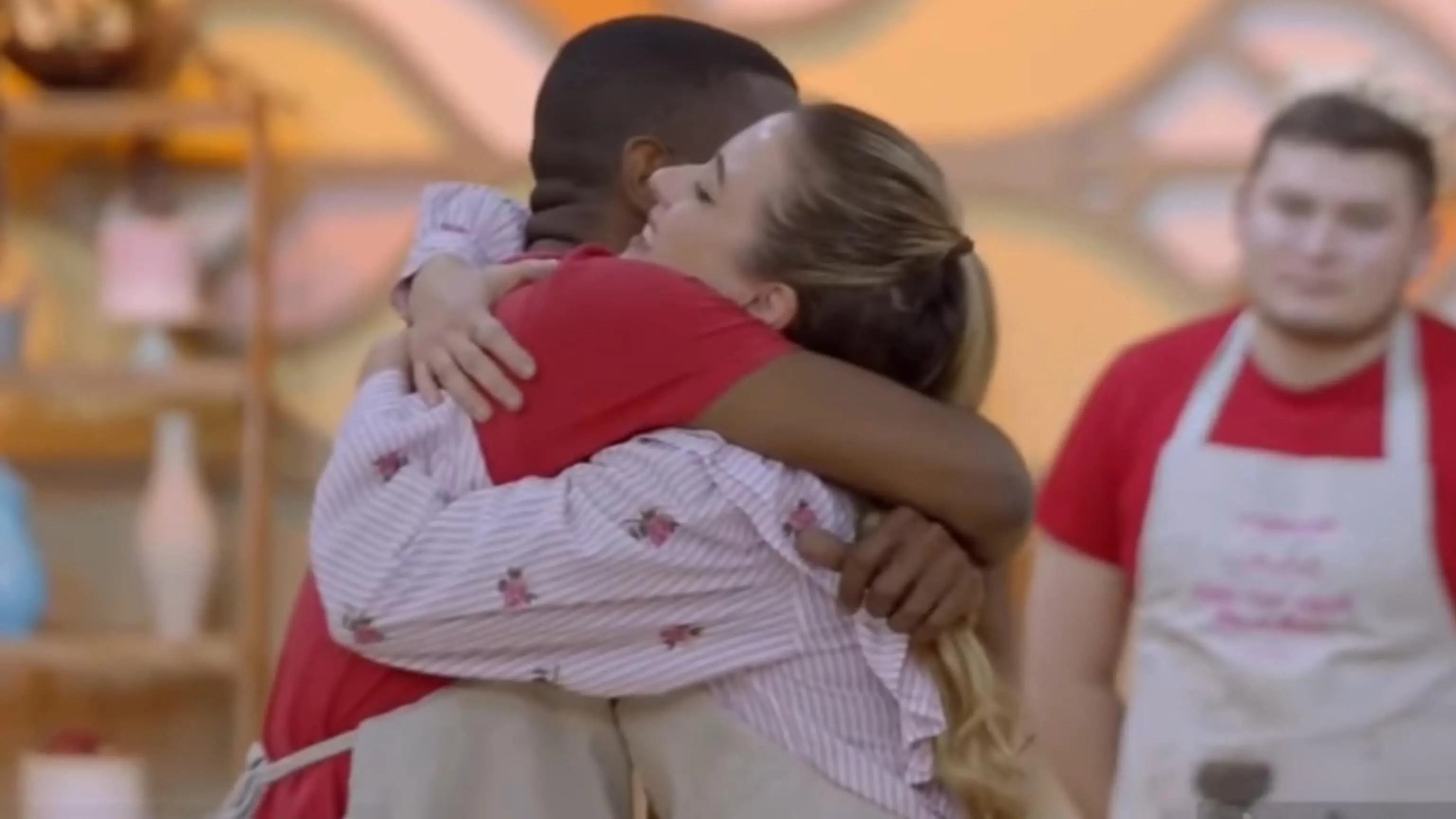 Imagem da notícia: Quem foi eliminado do Bake Off Brasil? Veja como foram as provas do sábado (2)
