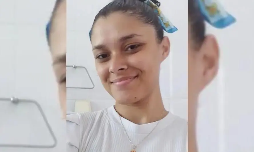 Samara de Araújo Oliveira, professora presa por crime que não cometeu e que ocorreu quando ela tinha 10 anos. Professora presa por crime que não cometeu diz que processará Estado da Paraíba