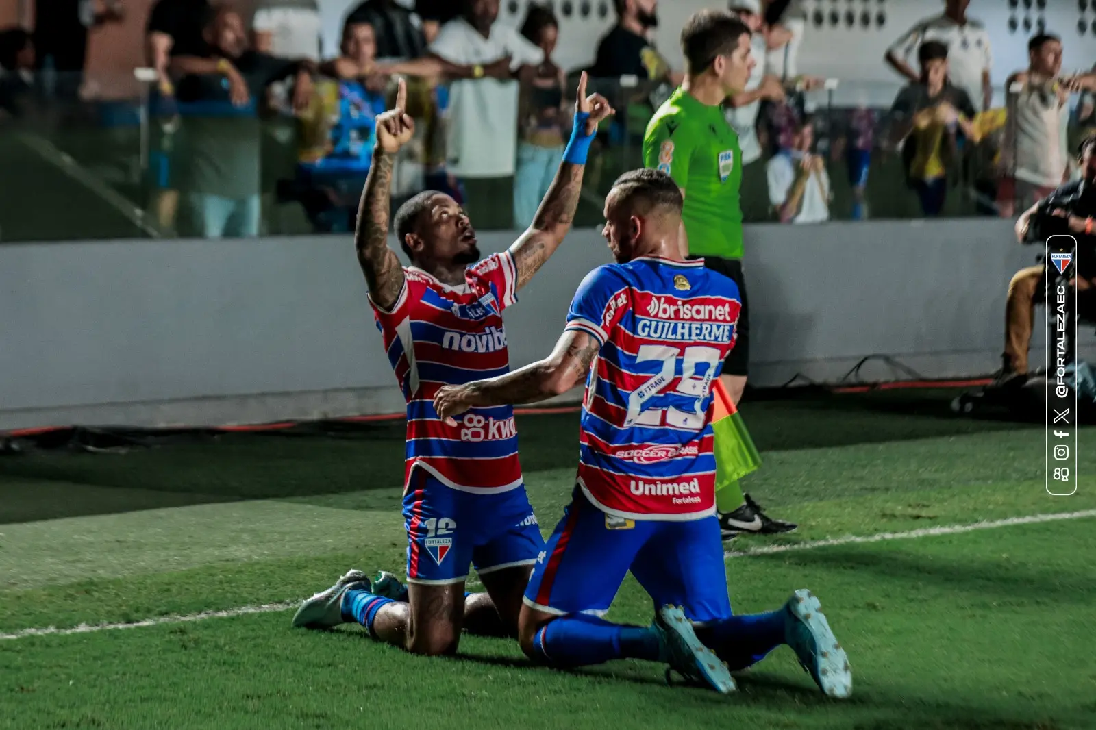 Imagem da notícia: Com golaço de Lucero, Fortaleza vence na Vila, rebaixa o Santos e termina a Série A no G10