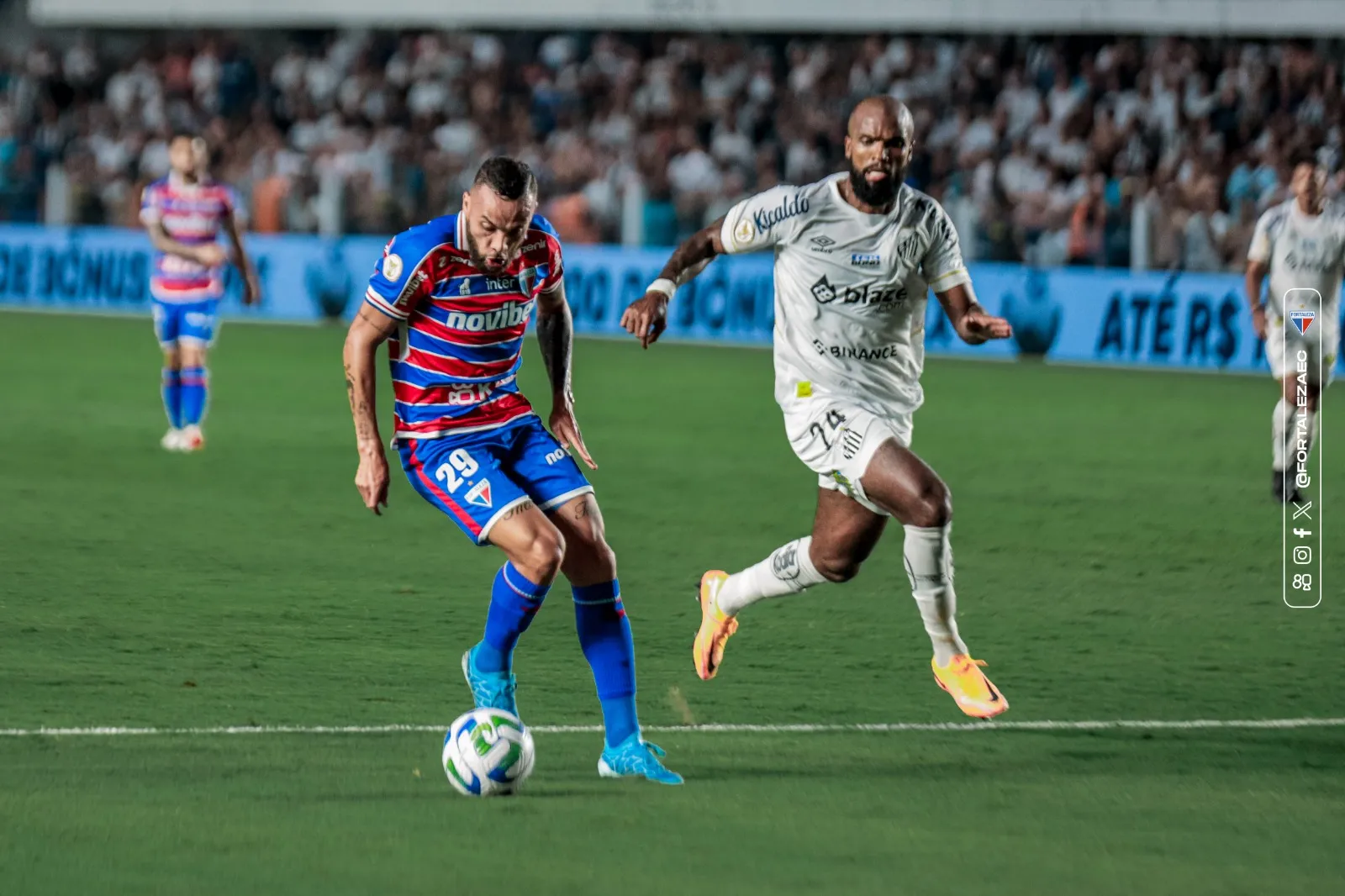 Fortaleza e Santos fizeram um jogo nervoso na Vila pela situação desesperadora do time mandante