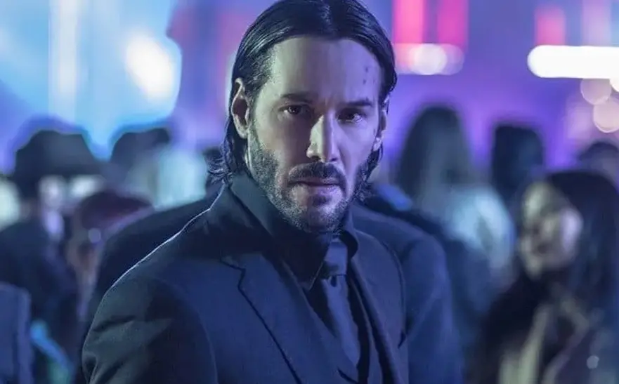 Imagem da notícia: Keanu Reeves tem mansão invadida por bandidos em Los Angeles