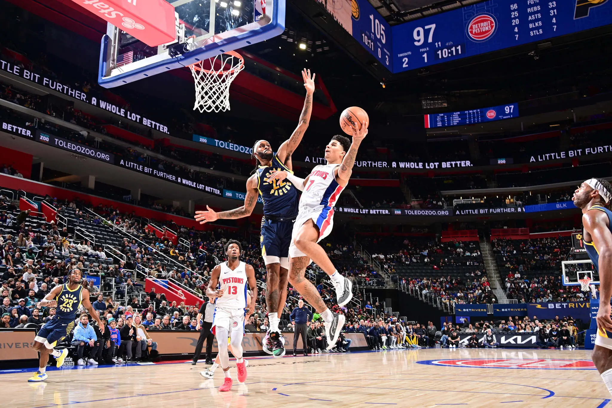 Imagem da notícia Jogos de hoje na NBA: veja onde assistir e horário das partidas de sábado (1º)