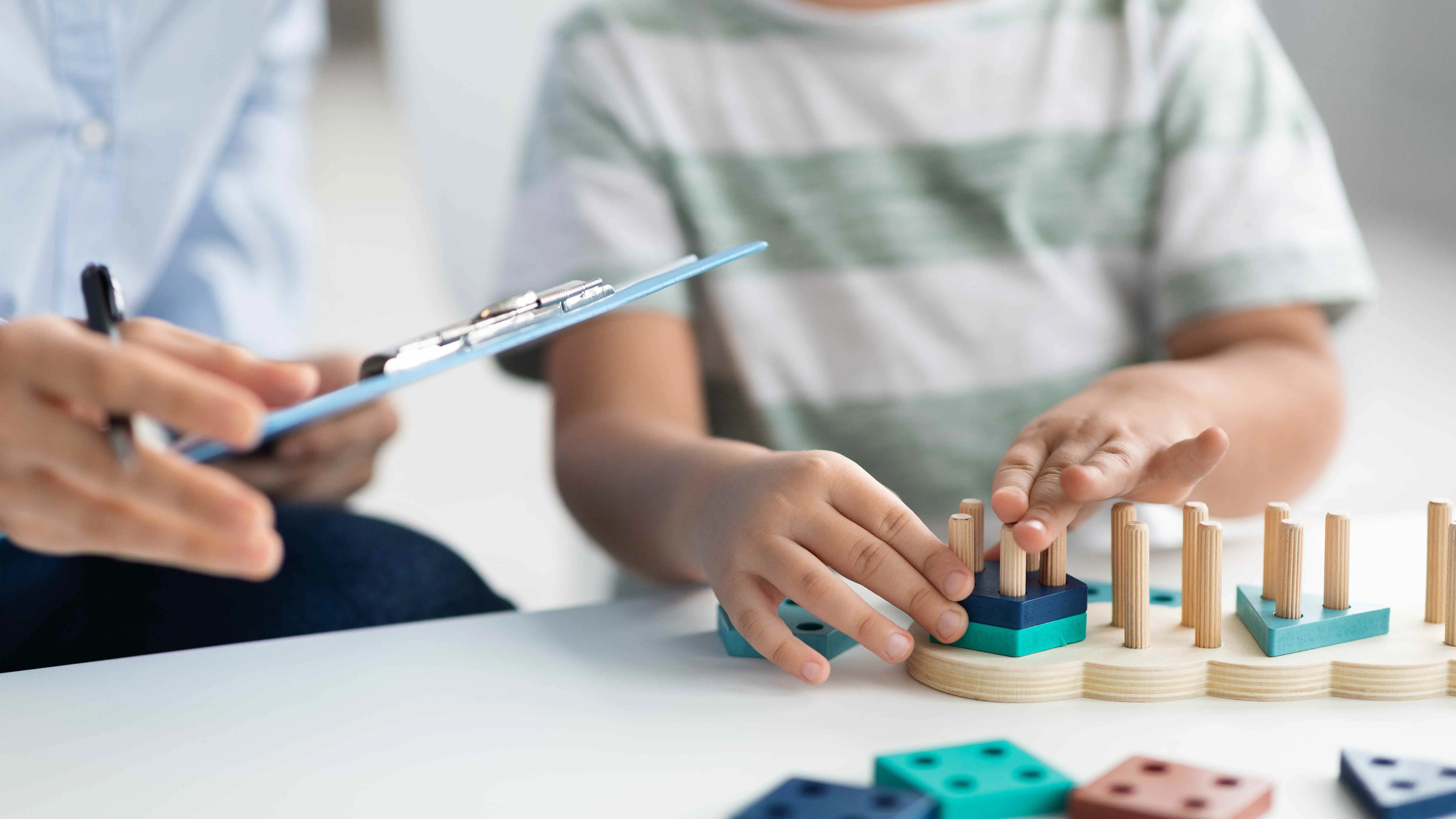 Imagem da notícia: Tratamento de autismo: reclamações sobre planos de saúde crescem 22 vezes no CE em 4 anos