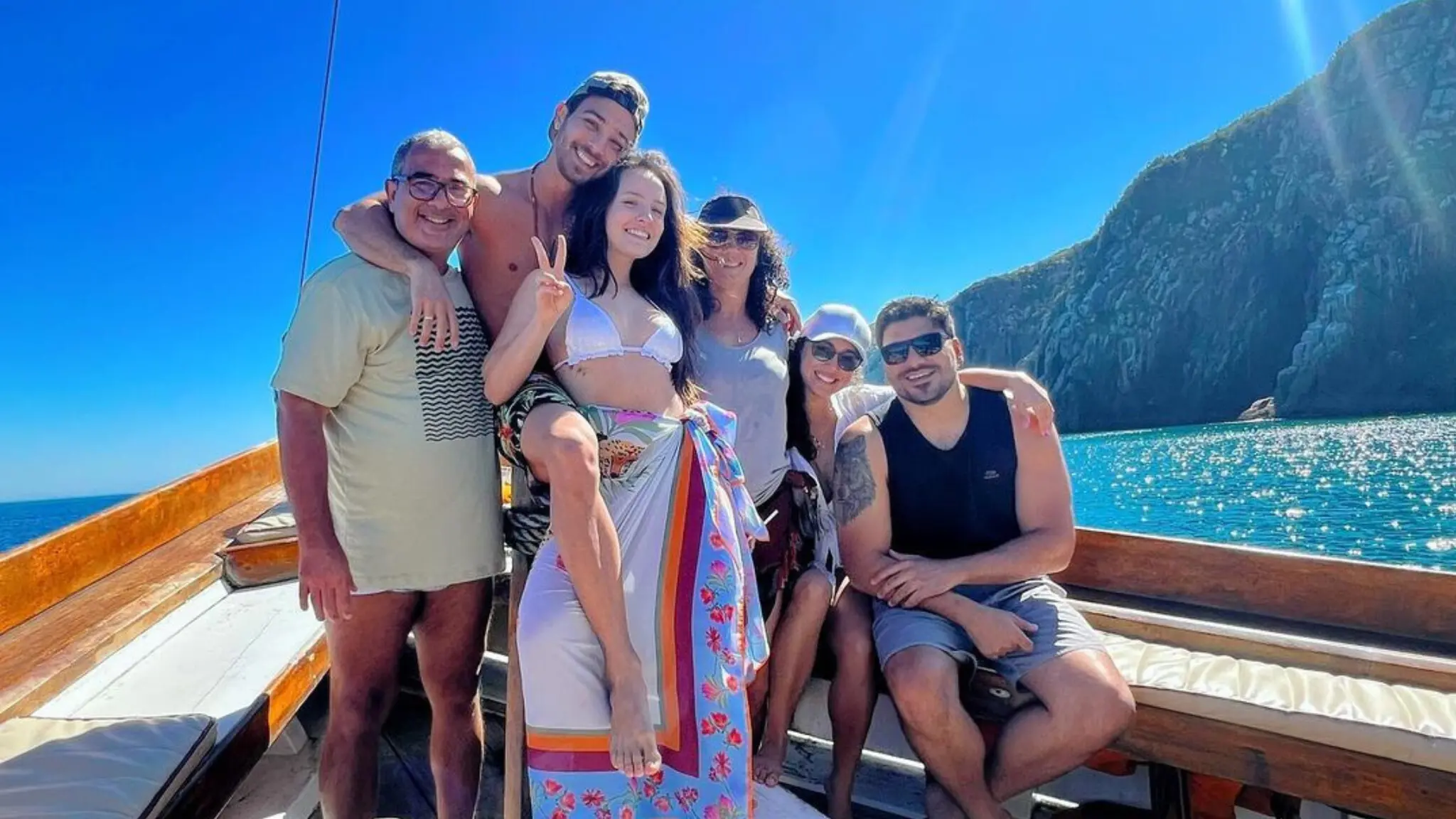 Imagem da notícia: Pai de André Luiz Frambach faz post sobre falta de afeto e crença após casamento do filho 