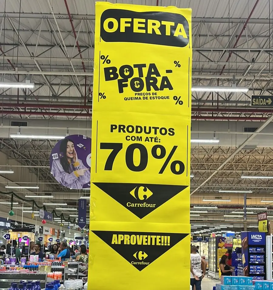 Imagem da notícia: Carrefour da Bezerra de Menezes faz saldão com até 70% de desconto