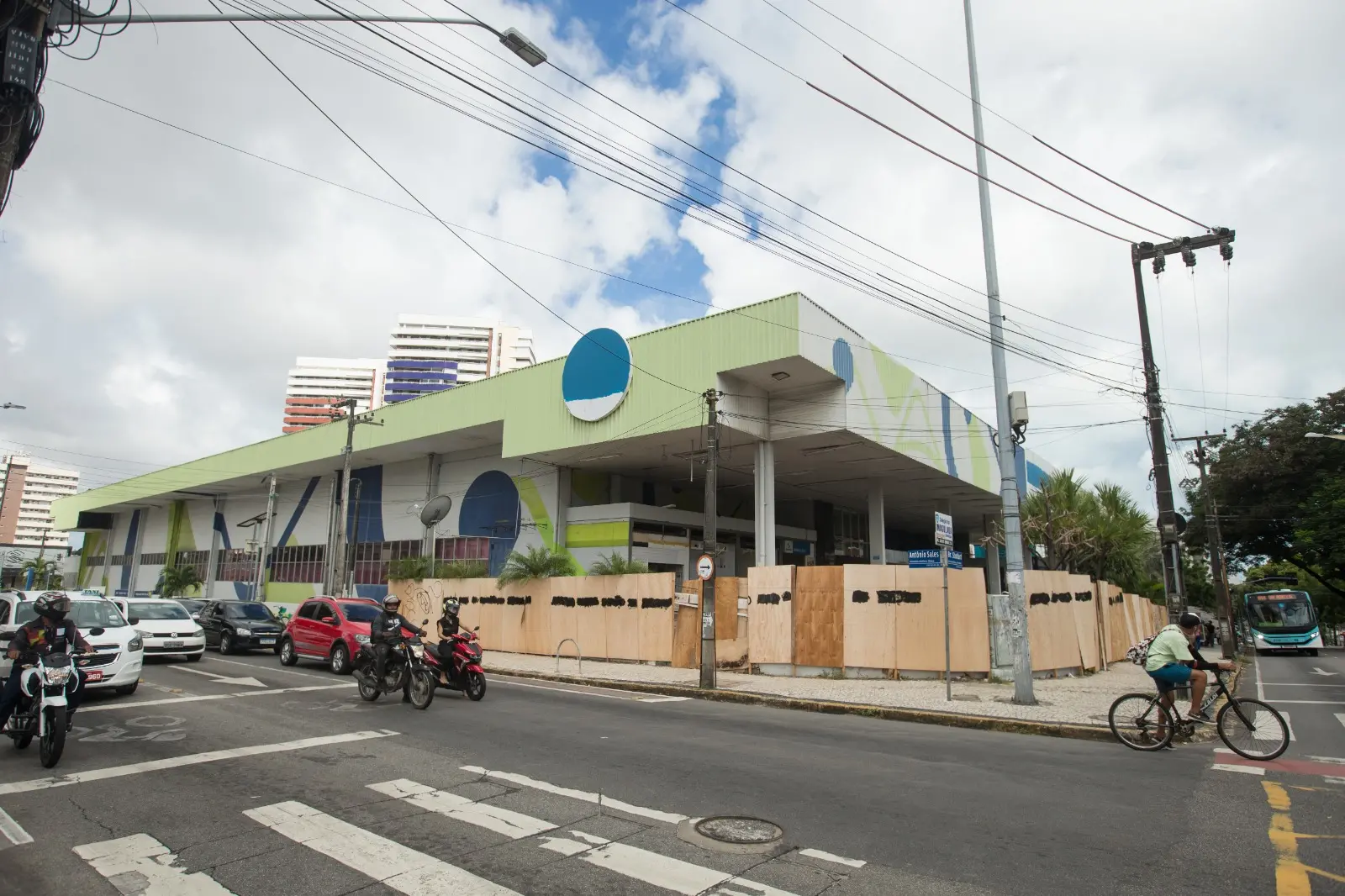 Imagem da notícia: Seis meses após anúncio, unidade do Grupo Mateus na Aldeota não tem previsão de sair do papel