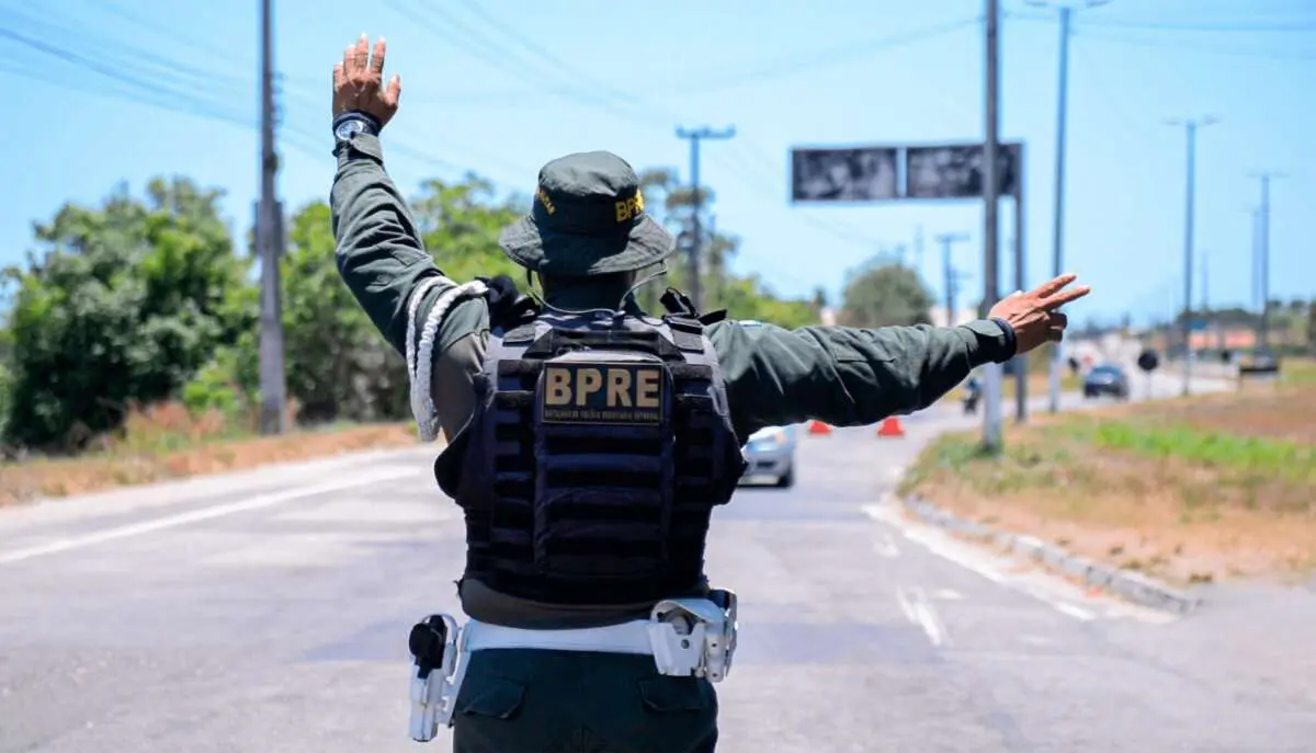 Imagem da notícia: Operações de Réveillon em rodovias estaduais e federais do Ceará terminam com redução de acidentes