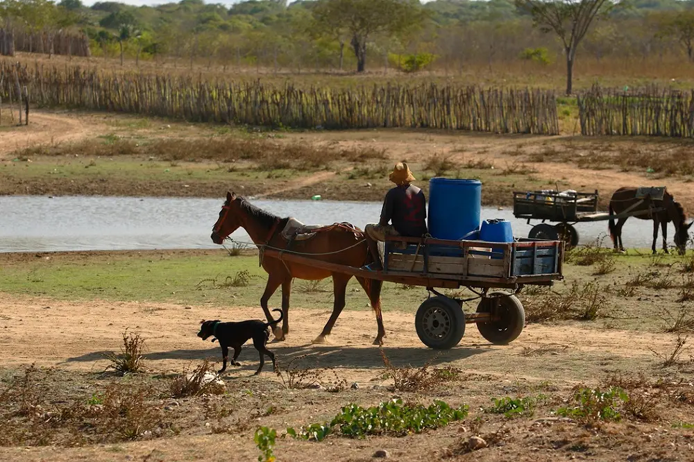 Imagem da notícia: Com criticidade alta, 5 cidades do Ceará têm abastecimento de água garantido só até junho de 2024