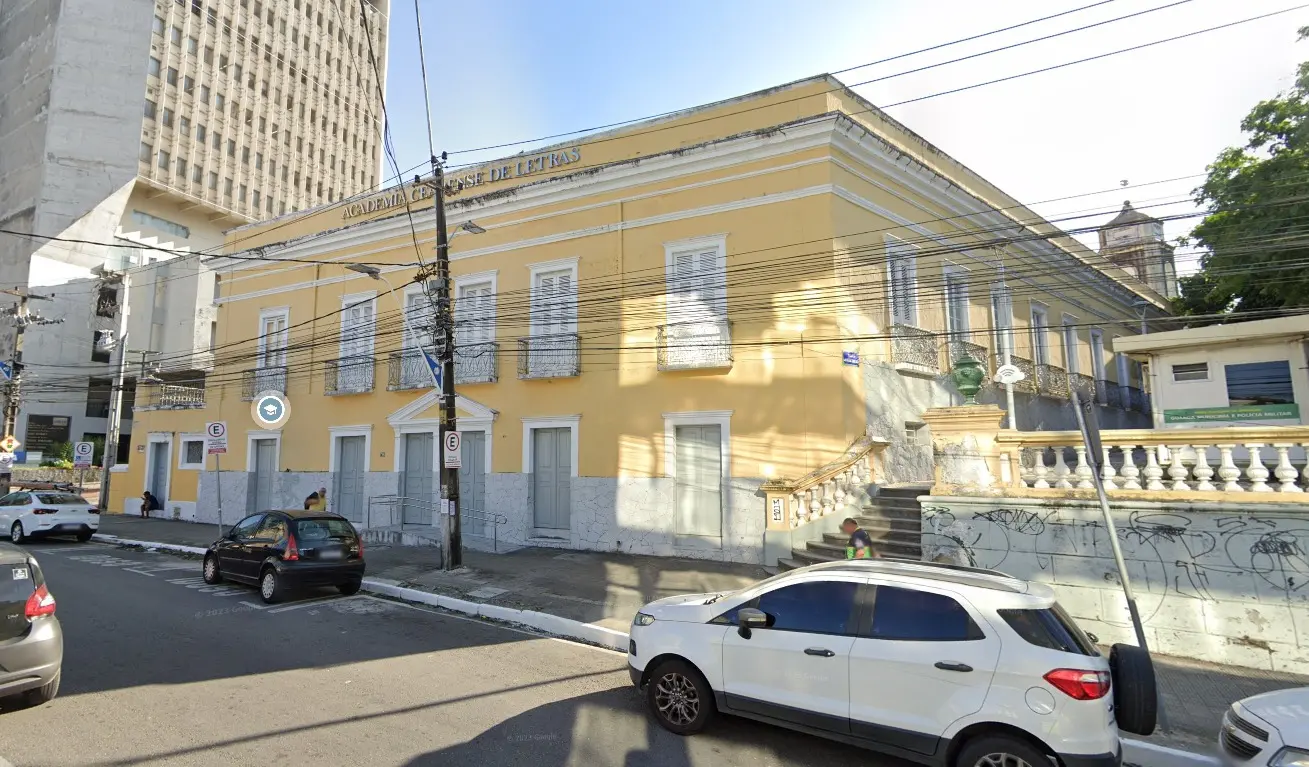 Imagem da notícia: Praça da Academia Cearense de Letras terá nova área de convivência, jardins e réplica do Café Java