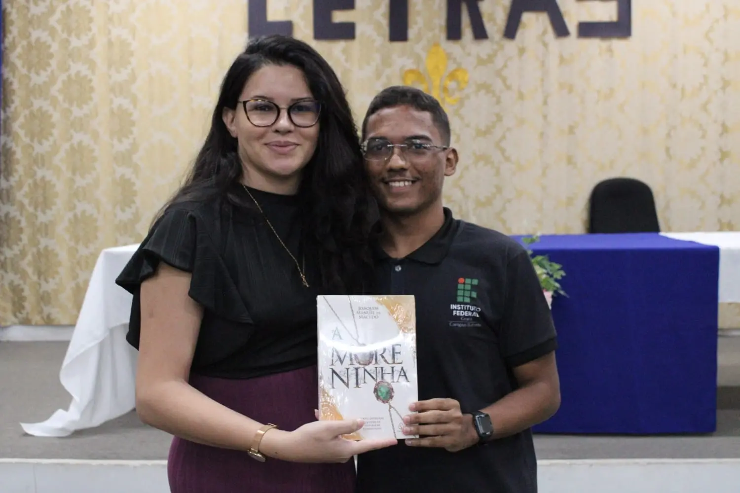 Imagem da notícia: Professora trans é demitida do IFCE por se ausentar para estudo: ‘pra gente a pena é mais violenta’