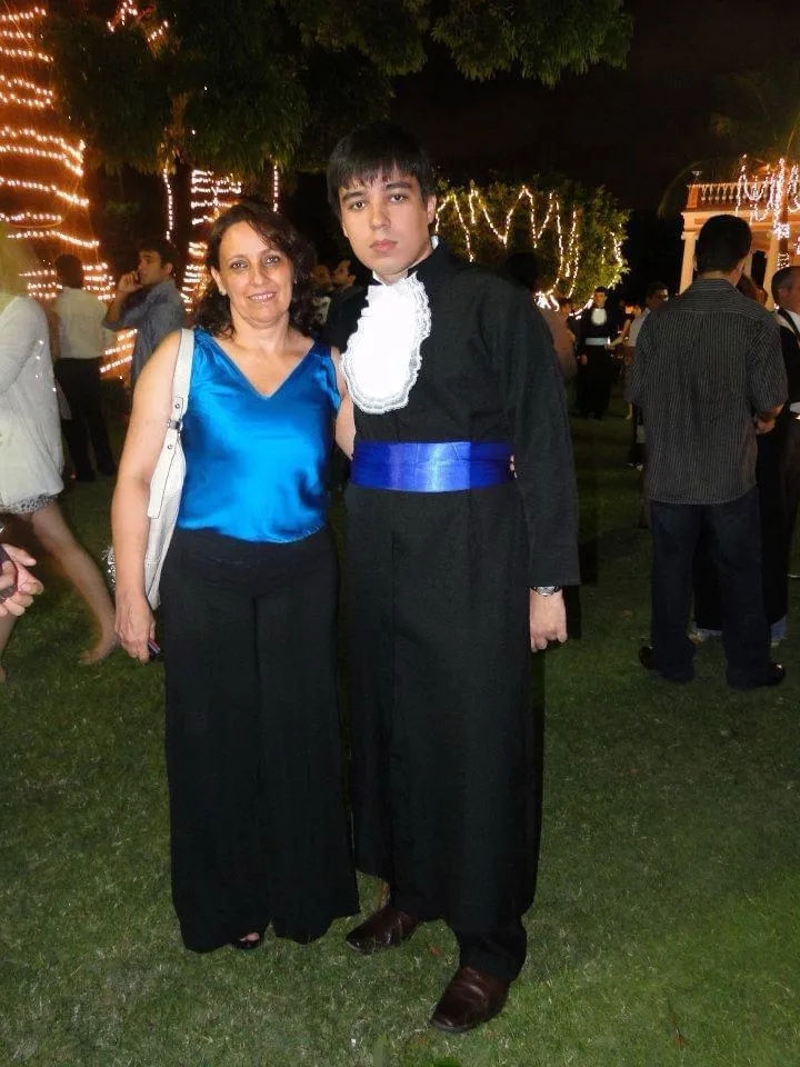 Carlos Felipe tem na mãe, que é professora, uma inspiração para os estudos