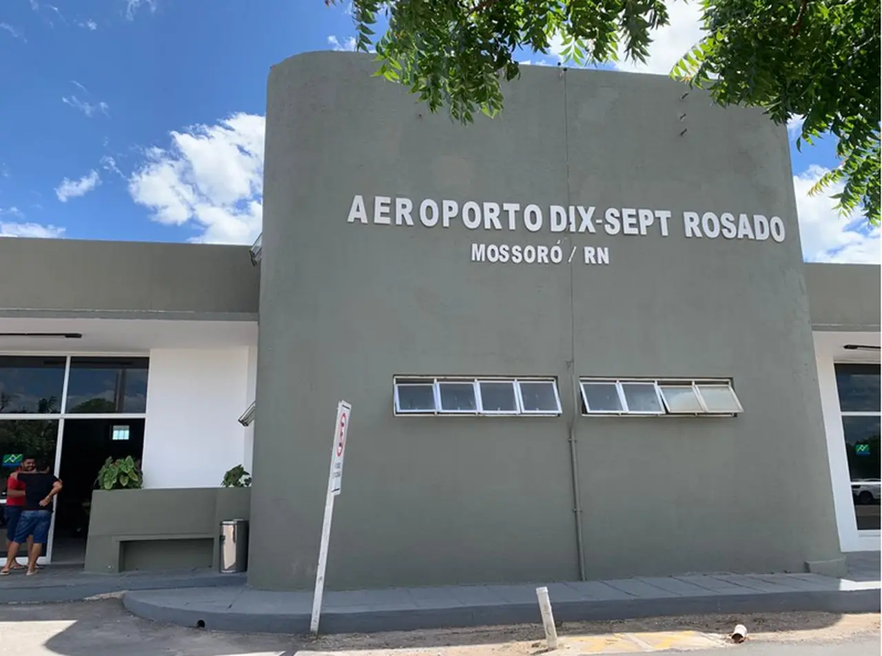 fachada do aeroporto de mossoró