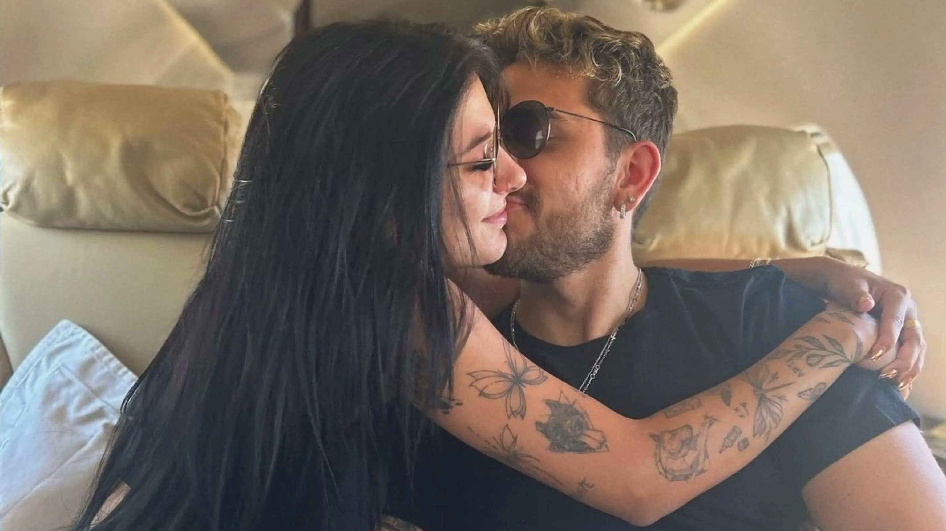 Imagem da notícia: Ana Castela anuncia fim do relacionamento com Gustavo Mioto: 'Não somos mais um casal'