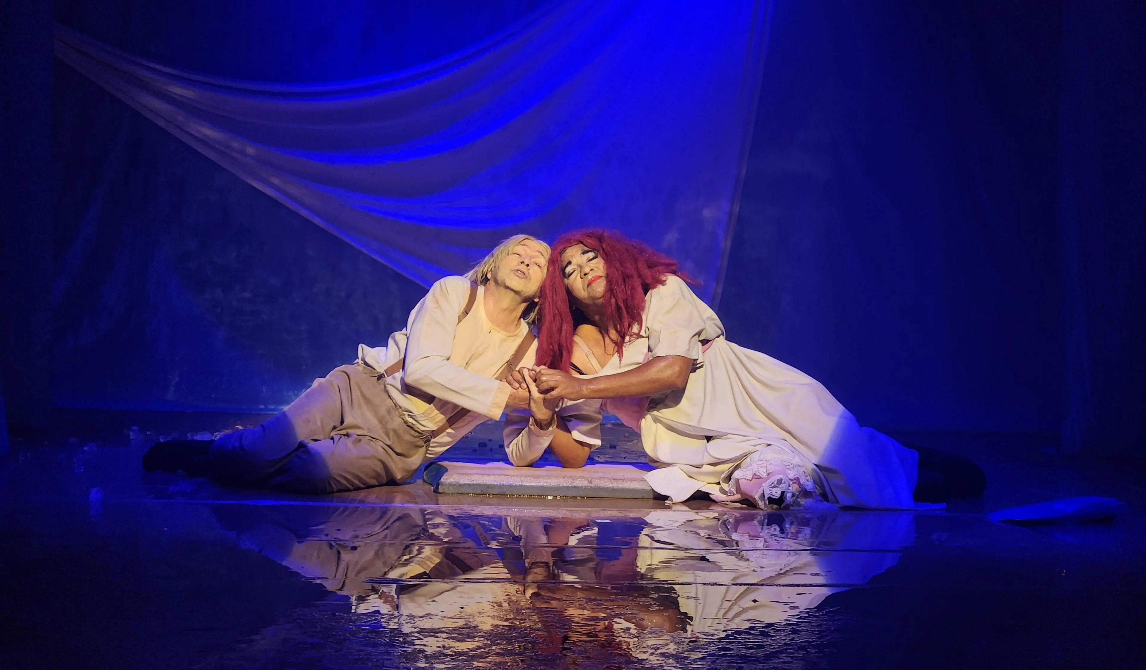 Imagem da notícia: Teatro da Praia reabre em novo endereço com comédia “Tita & Nic” e busca por se reconectar à Cidade