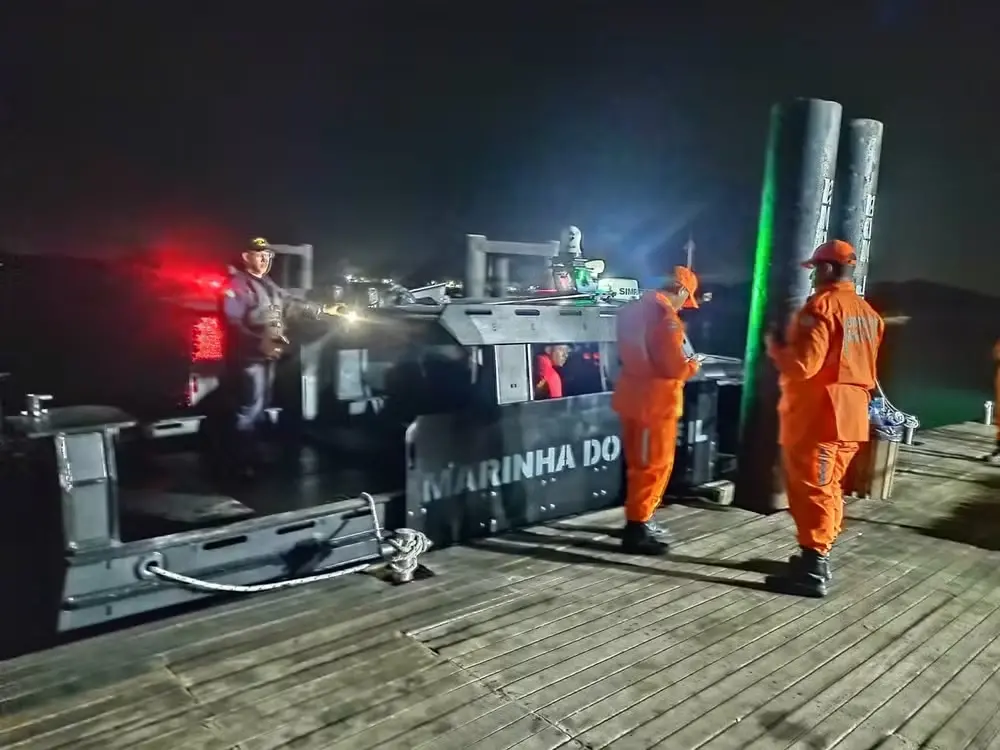 Imagem da notícia: Acidente de barco deixa ao menos seis mortos na Bahia; veja o que se sabe
