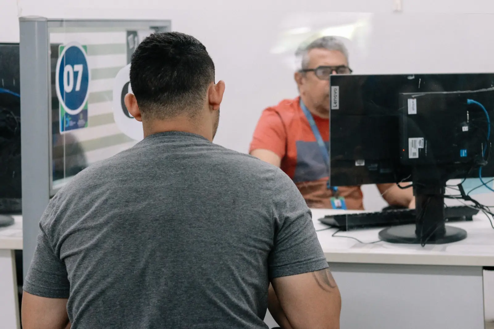 Imagem da notícia: Mutirão do IDT/Sine oferece 700 vagas para teleoperador