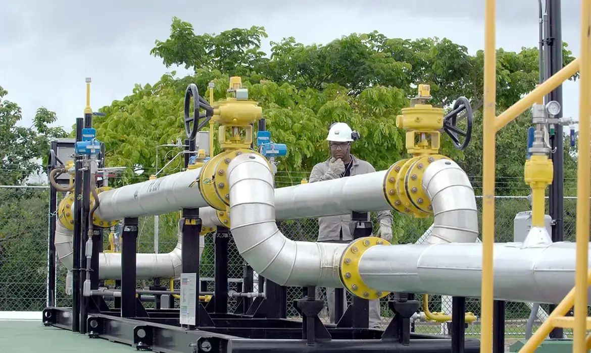 Imagem da notícia: Petrobras reduz preço do gás natural em 2%