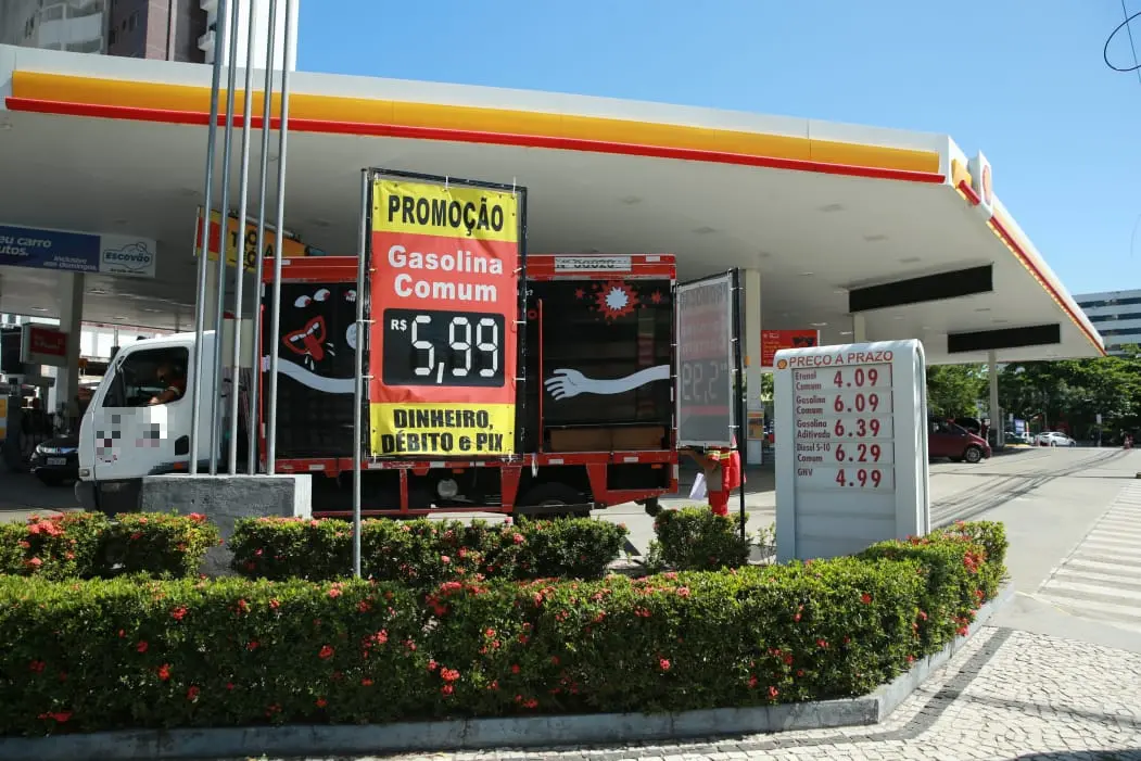 Imagem da notícia: Por que o Ceará tem a gasolina mais cara do Nordeste? Entenda