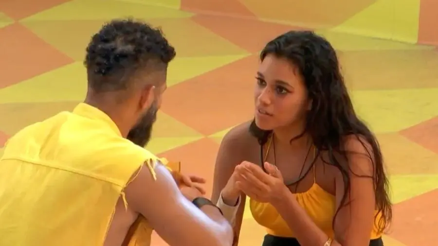 Imagem da notícia: Alane fala sobre suposto assédio por parte de Juninho no BBB 24 e equipe de motoboy rebate