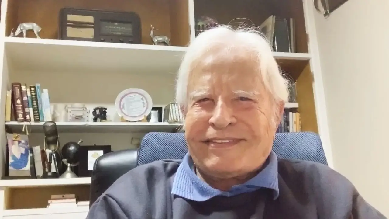 Imagem da notícia: Cid Moreira rebate acusação de estupro contra o próprio filho: ‘Está querendo dinheiro'