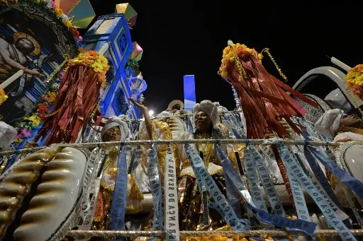 Acadêmicos do Tatuapé no primeiro dia de Carnaval 2024 no Sambódromo, em São Paulo