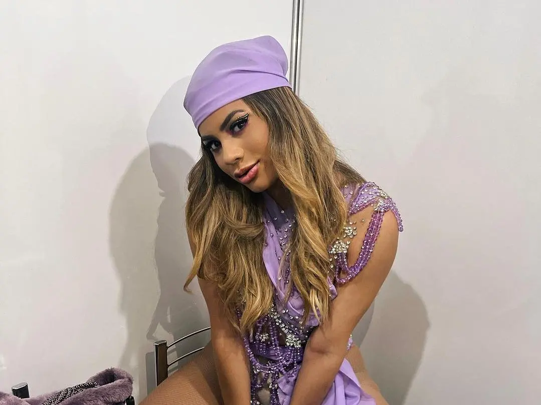 Imagem da notícia: Show de Lexa é cancelado por prefeitura no RJ pela curta duração; cantora relata atraso 