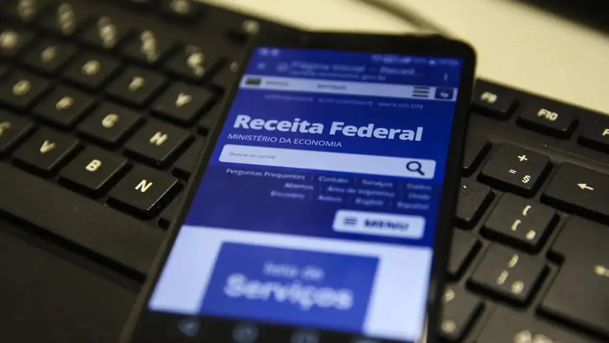 Imagem da notícia: IR 2024: com aumento do limite de isenção e prazo estendido, declaração inicia em março