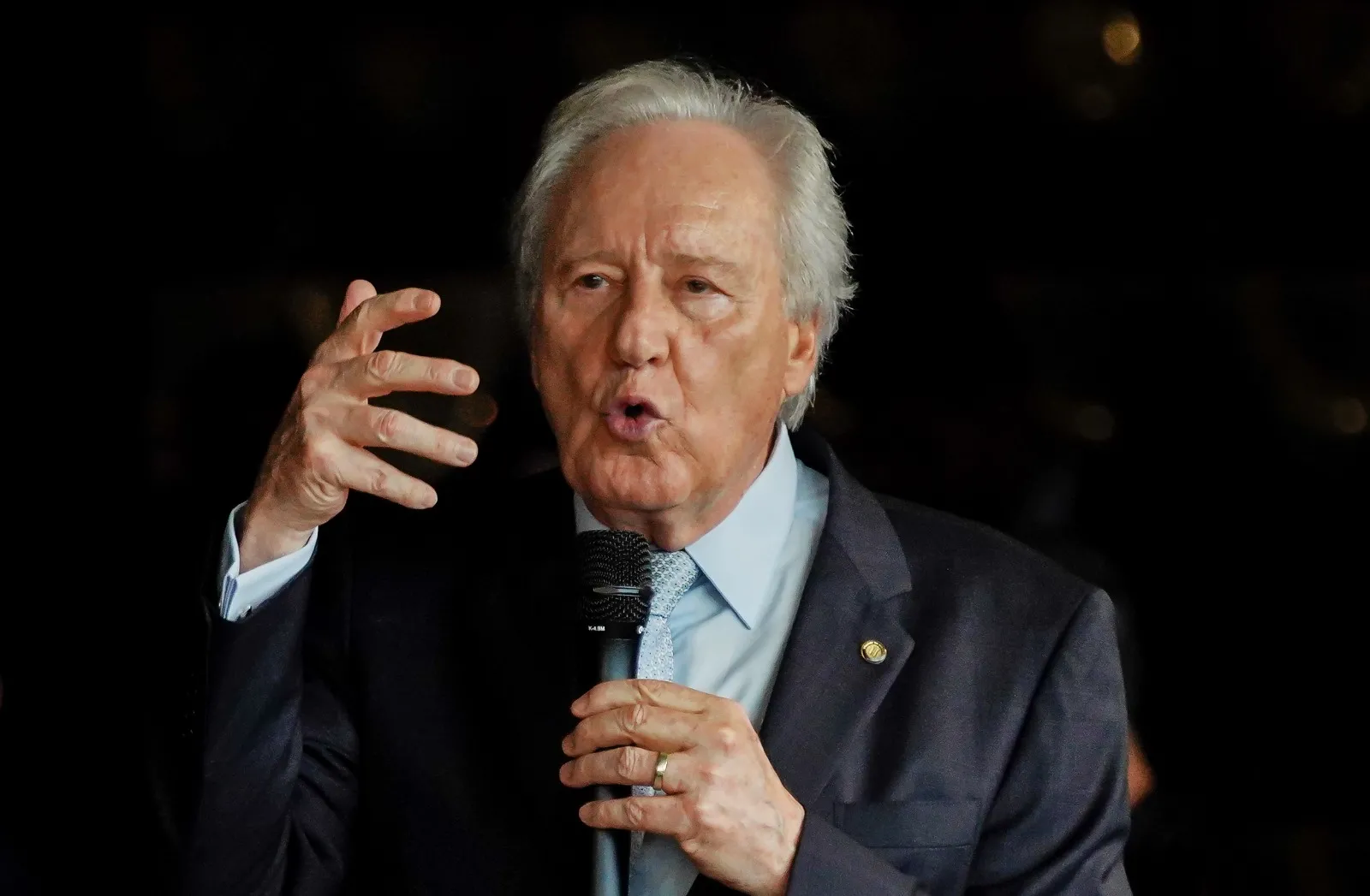O ministro da Justiça, Ricardo Lewandowski, deve se reunir com os chefes das equipes que estão à frente das buscas