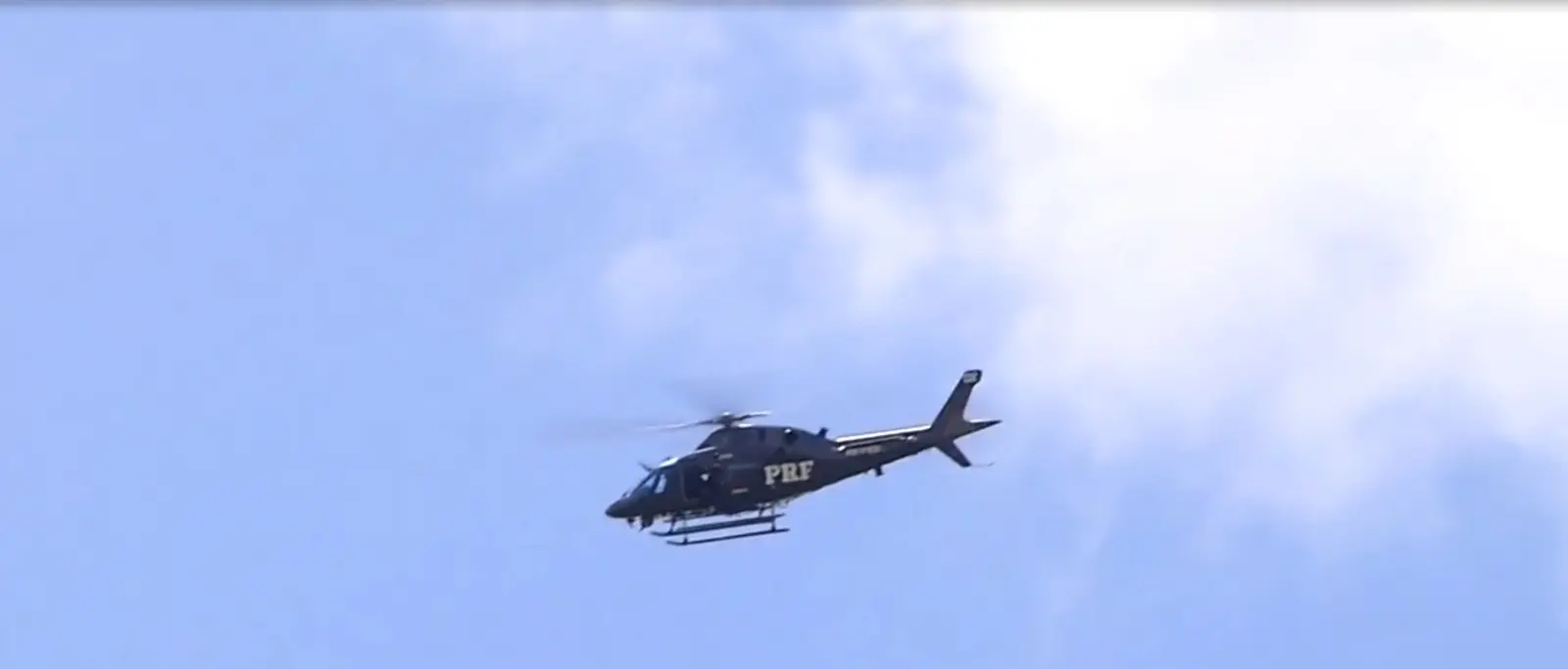 Imagem da notícia: Último sinal de celular de fugitivos de Mossoró indicam que eles estão na divisa do RN com o CE
