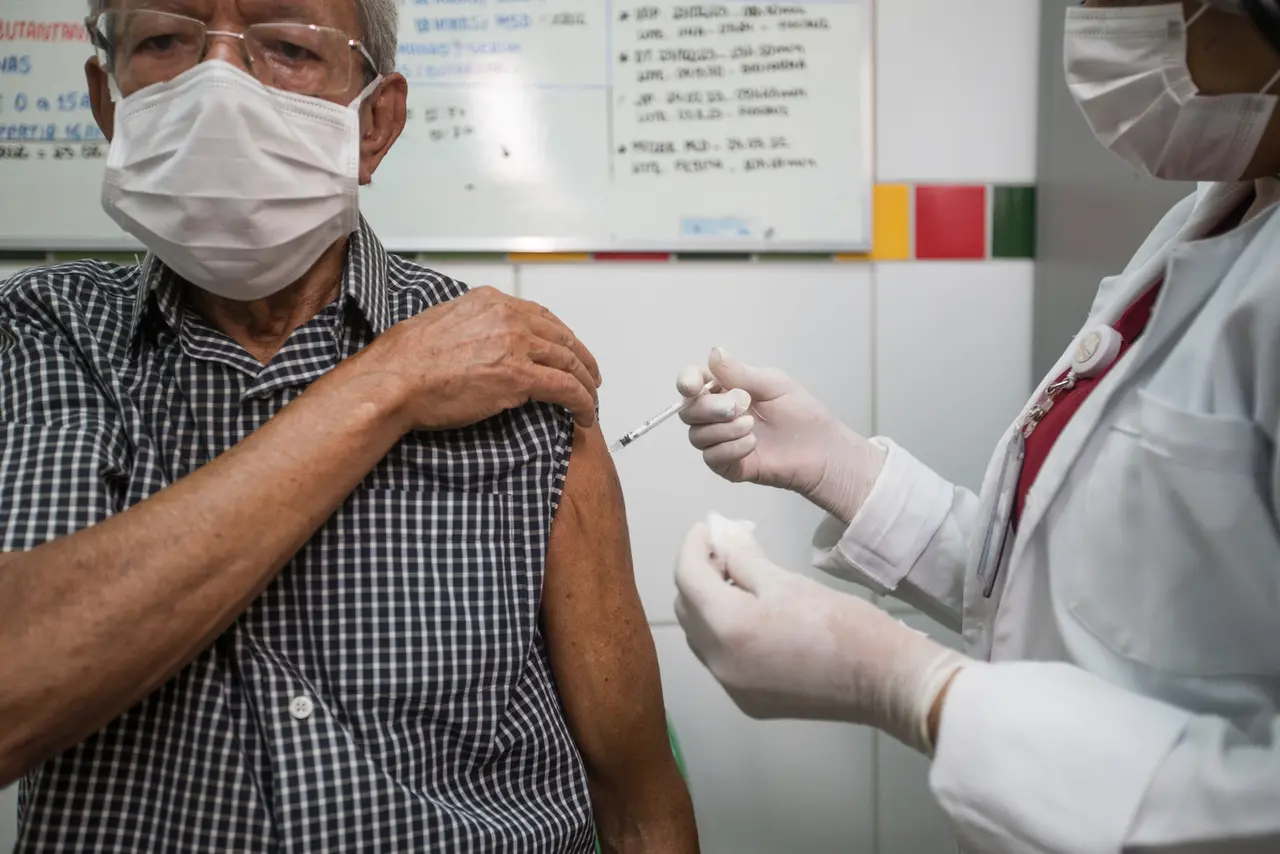 Imagem da notícia: Campanha de vacinação contra gripe de 2024 será antecipada para março, adianta Ministério da Saúde