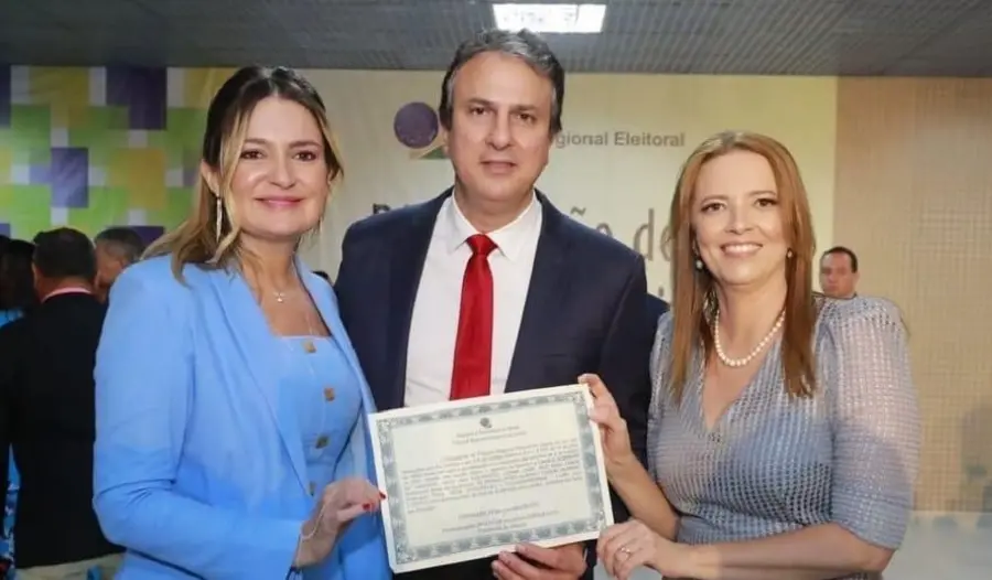 Imagem da notícia: Troca de suplentes na vaga de Camilo Santana no Senado terá reflexo na eleição municipal