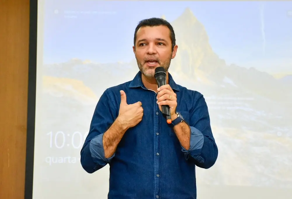 Imagem da notícia: Regras para Inteligência artificial na eleição são necessárias, mas é difícil controlar a circulação