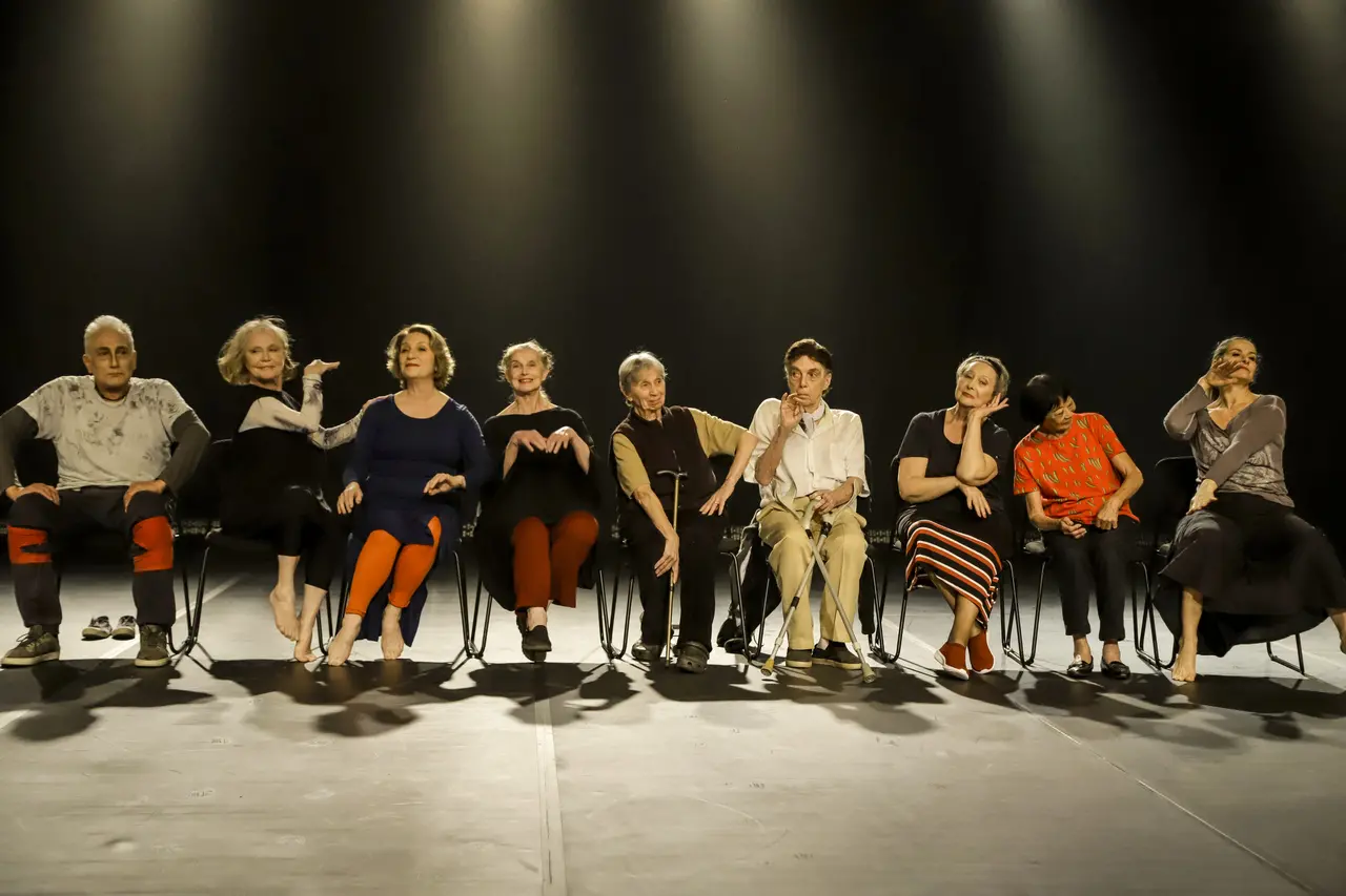 Imagem da notícia: Bailarinos entre 60 e 90 anos abrem Bienal de Dança do Ceará: 