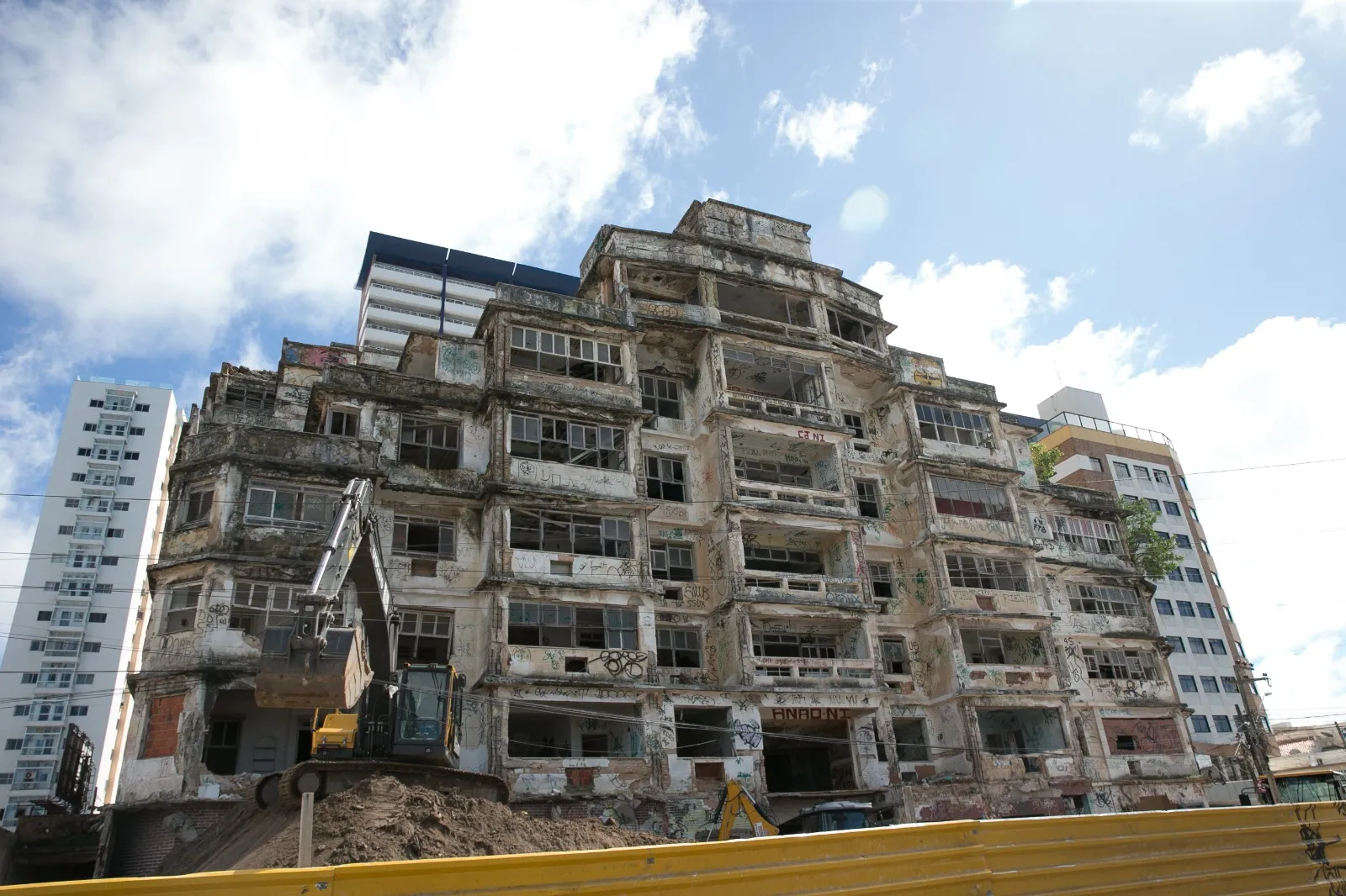 Imóvel data de 1951 e já foi considerado o 'Copacabana Palace cearense'